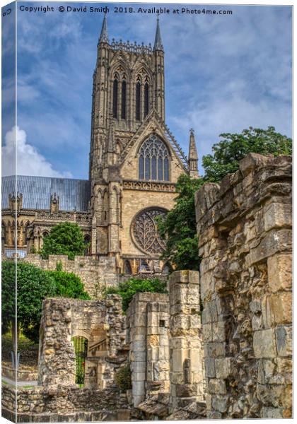 Lincoln Cathedral And Bishops Palace Ruins Canvas Print by David Smith