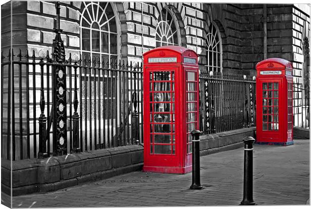 Traditional British telephone boxs Canvas Print by ken biggs