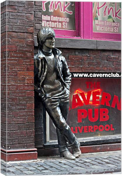  Statue of John Lennon Canvas Print by ken biggs