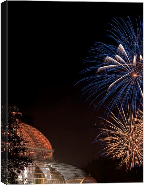 Fireworks light up Sefton Park Palm House, Liverpo Canvas Print by ken biggs