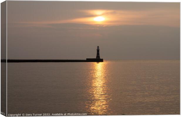 Sunrise Over Roker Pier Canvas Print by Gary Turner