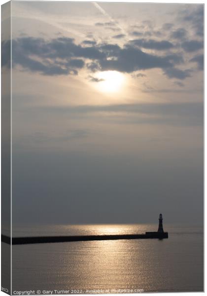 Sunrise Over Roker Pier Canvas Print by Gary Turner