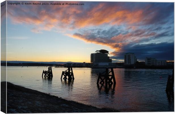 Cardiff bay sunset Canvas Print by Kevin Round