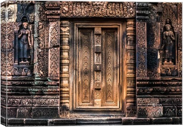 Carvings  at Banteay Srei temple, Cambodia Canvas Print by Jo Sowden