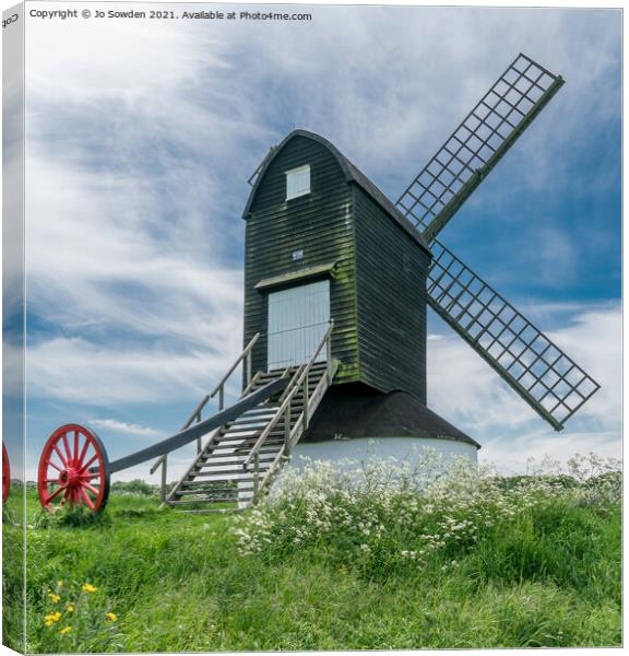 Pitstone Windmill,  Ivinghoe, Beds Canvas Print by Jo Sowden