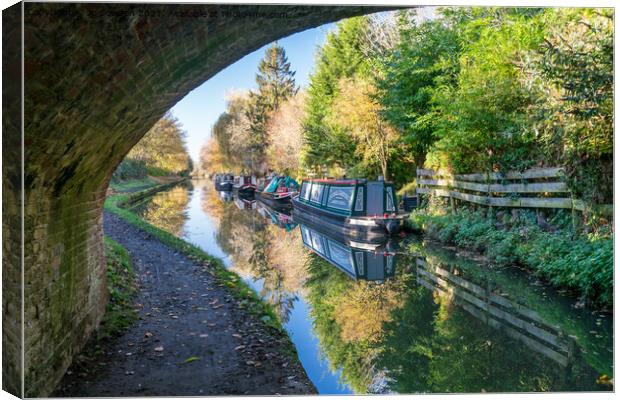 Barges on the Grand Union canal Canvas Print by Jo Sowden
