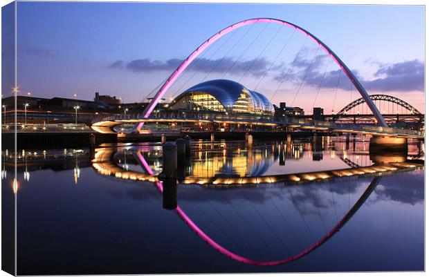  Newcastle Quayside At Dusk Canvas Print by Kerri Dowling