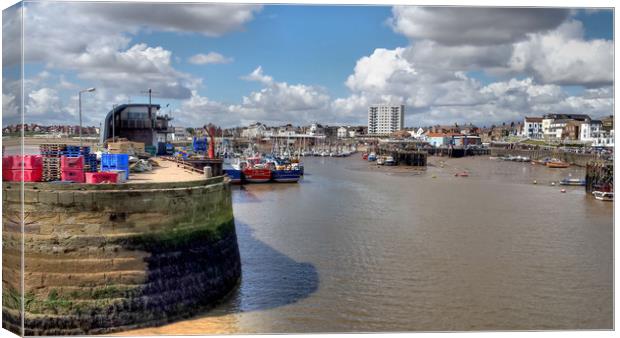 Bridlington Harbour Canvas Print by Dave Leason