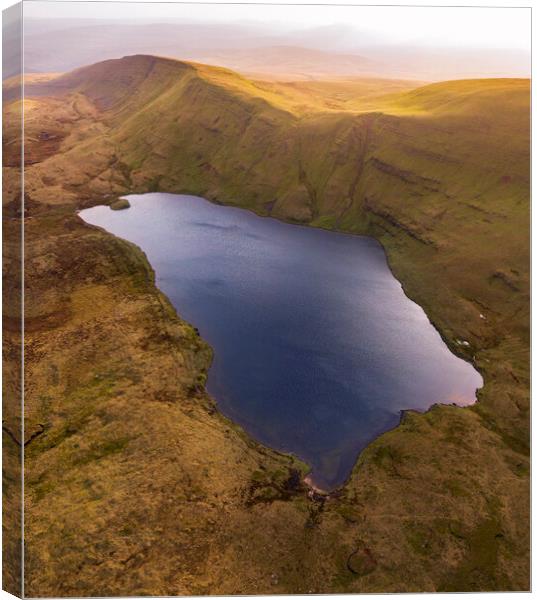 Llyn y Fan Fawr Canvas Print by Sandra Kepkowska