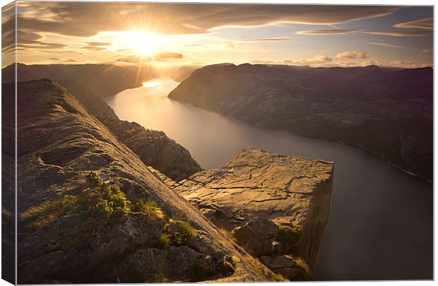 Preikestolen  Canvas Print by Sandra Kepkowska