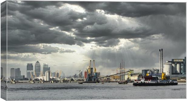 dramatic sky over river thames Canvas Print by tim miller