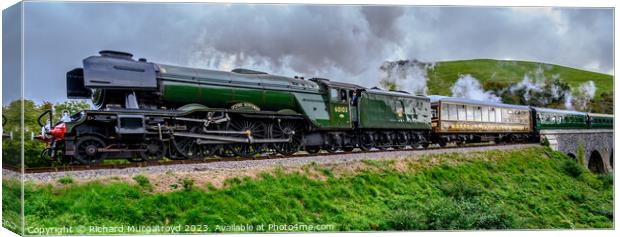 Flying Scotsman Canvas Print by Richard Murgatroyd