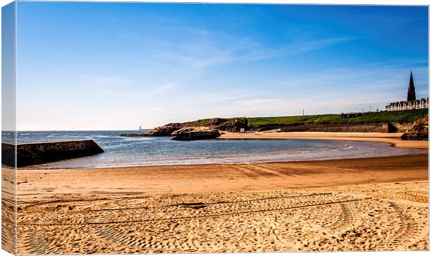 Cullercoats Bay in Sunshine Canvas Print by Naylor's Photography