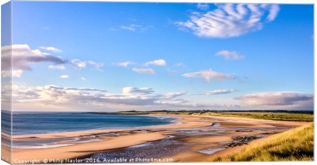 Simply Beadnell - Simply Beautiful  Canvas Print by Naylor's Photography
