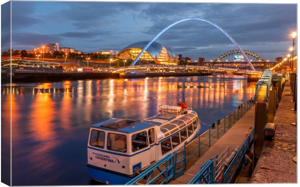 River Tyne Cruiseboat Canvas Print by Naylor's Photography