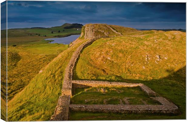 Hadrian's Wall at Steel Rigg Canvas Print by David Ross