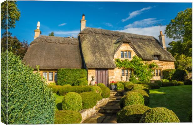 Chipping Campden Thatched Cottage Canvas Print by David Ross