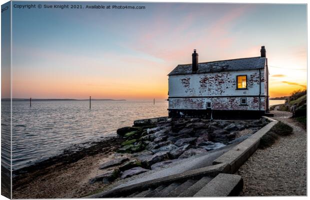 Evening glow - the Boat House at Lepe Canvas Print by Sue Knight