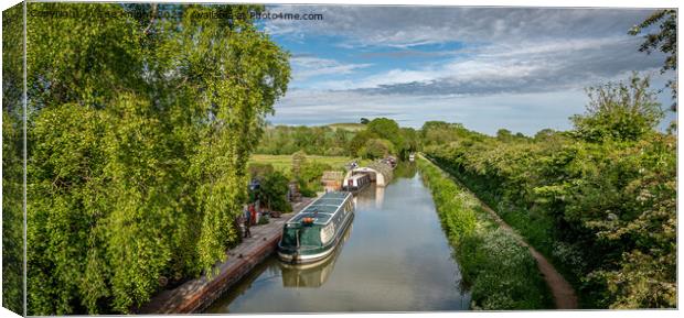View from a bridge - Kennet & Avon Canal Canvas Print by Sue Knight