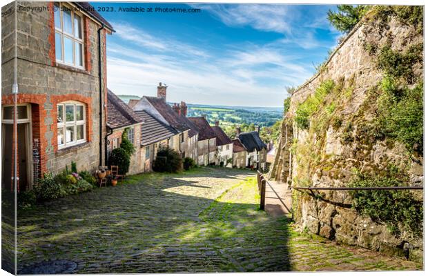Gold Hill, Shaftesbury Canvas Print by Sue Knight