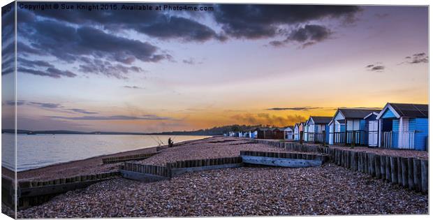 An evening fishing at Calshot Canvas Print by Sue Knight