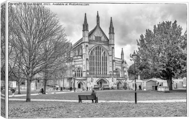 Winchester Cathedral in Black and White Canvas Print by Sue Knight