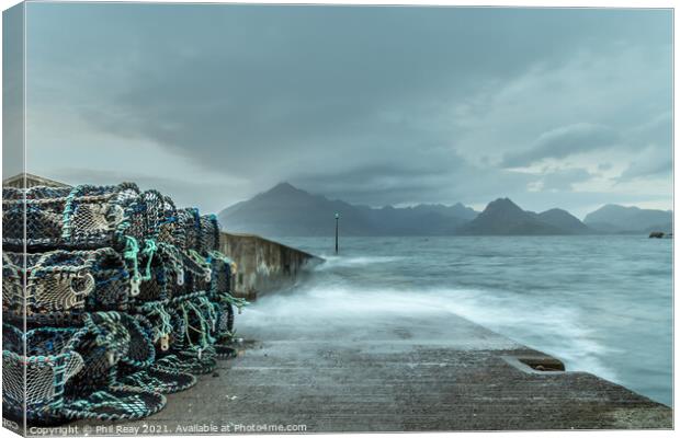 Elgol pier Canvas Print by Phil Reay