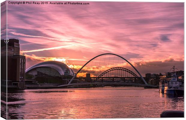  Sunset over the Tyne Canvas Print by Phil Reay