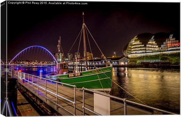  The Tyne at night Canvas Print by Phil Reay