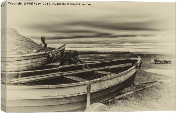 Fishing boats at Skinningrove Canvas Print by Phil Reay