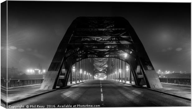 Fog on the Tyne (bridge) Canvas Print by Phil Reay