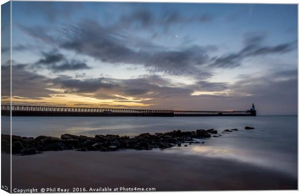 Blyth`s north pier at sunrise Canvas Print by Phil Reay