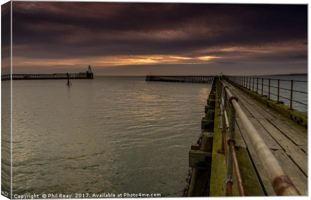Sunrise at Blyth, Northumberland Canvas Print by Phil Reay