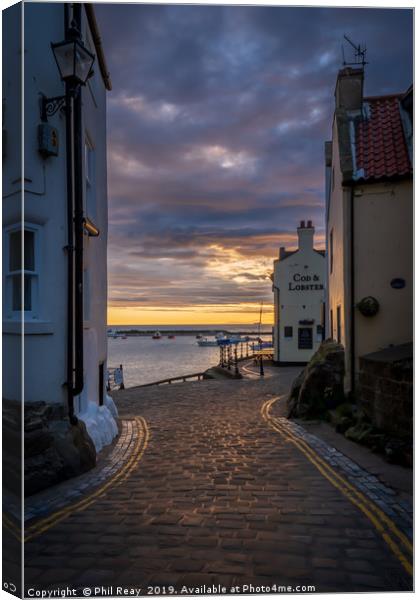 Staithes at sunrise Canvas Print by Phil Reay