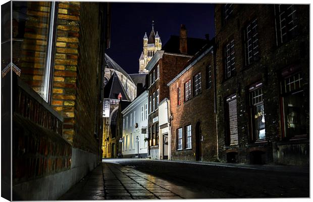 The Belfry Bruges Canvas Print by David Schofield