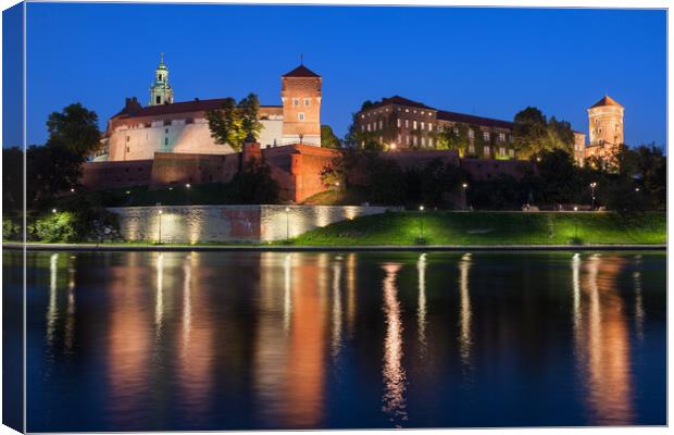 Wawel Castle at Night in Krakow Canvas Print by Artur Bogacki