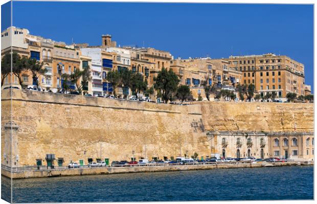 Walled Old City of Valletta in Malta Canvas Print by Artur Bogacki
