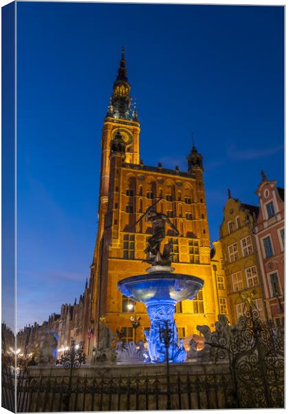 Neptune Fountain And Town Hall At Night In Gdansk Canvas Print by Artur Bogacki