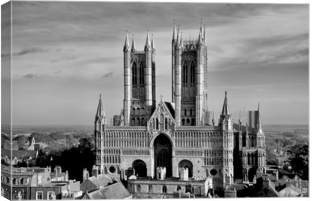 Lincoln Cathedral In England Canvas Print by Artur Bogacki