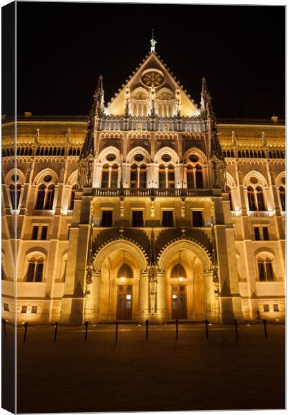 Hungarian Parliament Building at Night in Budapest Canvas Print by Artur Bogacki