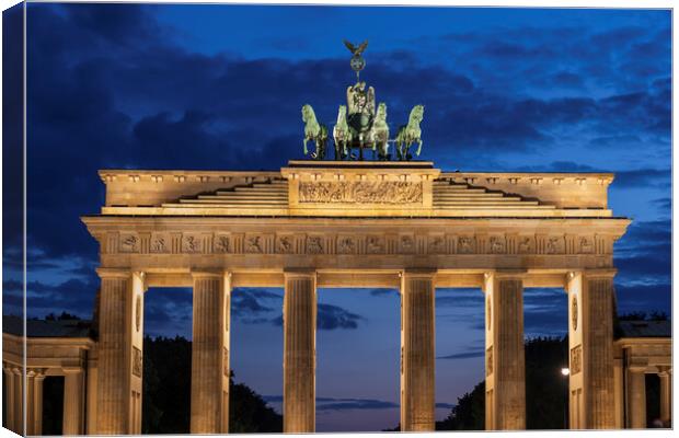 Twilight At The Brandenburg Gate Canvas Print by Artur Bogacki