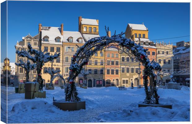 Winter Sunrise At Warsaw Old Town Square Canvas Print by Artur Bogacki