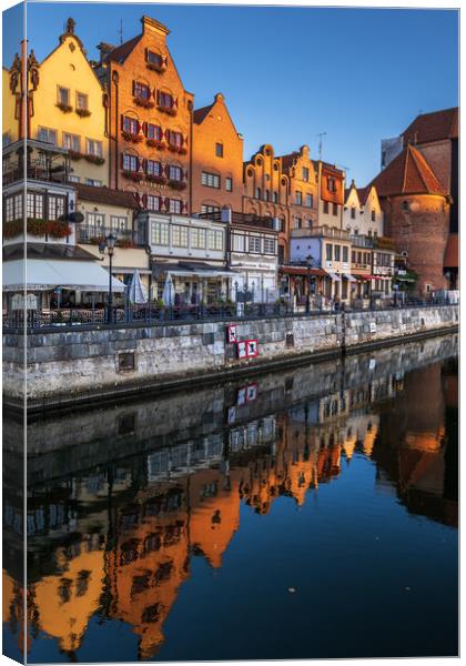 Old Town of Gdansk at Sunrise in Poland Canvas Print by Artur Bogacki
