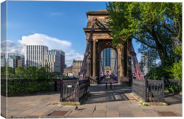 South Portland Street Suspension Bridge In Glasgow Canvas Print by Artur Bogacki