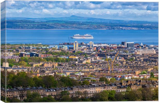 Edinburgh Cityscape With Leith District Canvas Print by Artur Bogacki