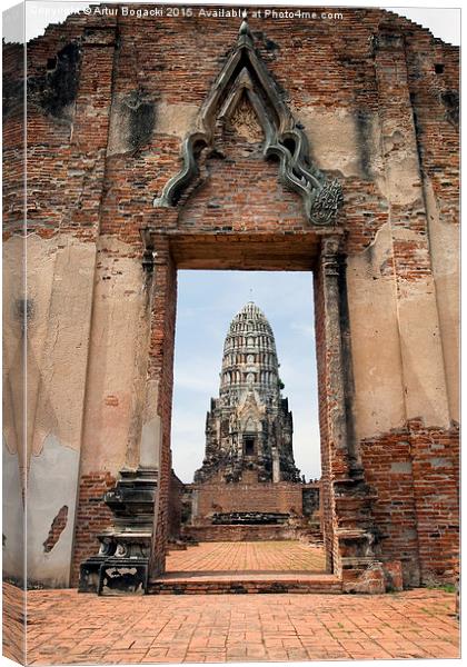Portal to the Temple in Ayutthaya Canvas Print by Artur Bogacki