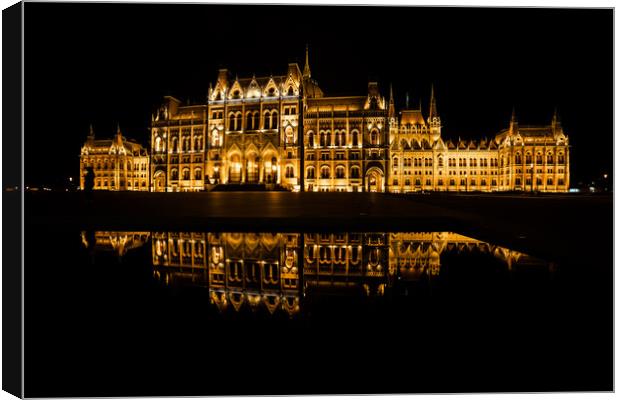 Hungarian Parliament at Night in Budapest Canvas Print by Artur Bogacki