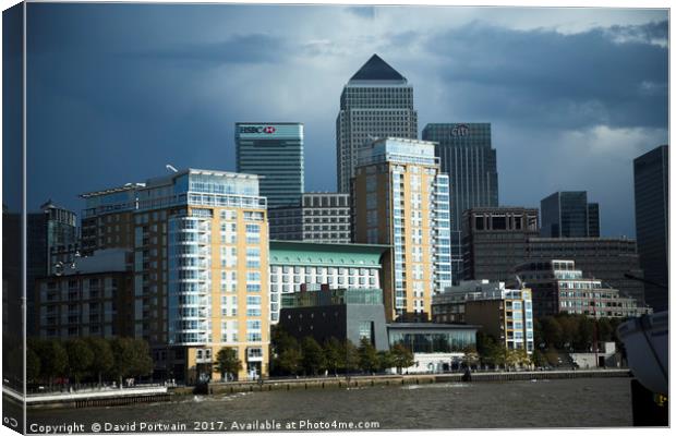 Canary Wharf London Canvas Print by David Portwain