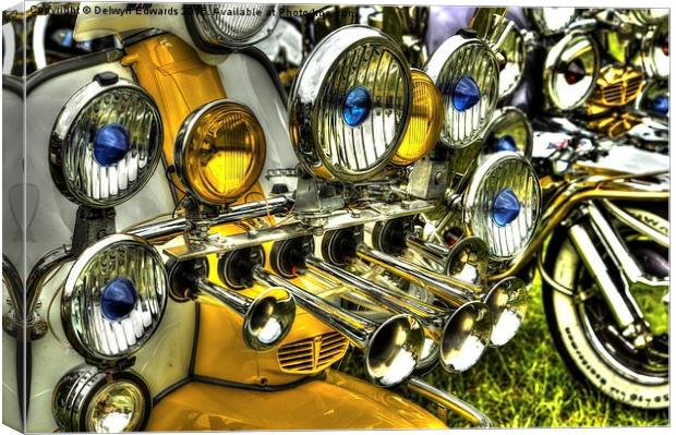  Loud lights Canvas Print by Delwyn Edwards