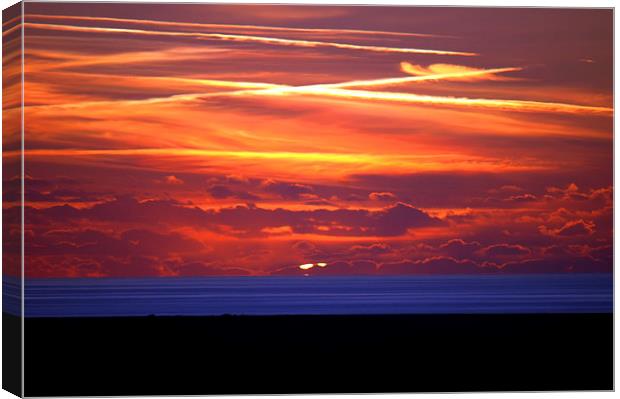 Ynyslas Sunset Canvas Print by Harvey Hudson